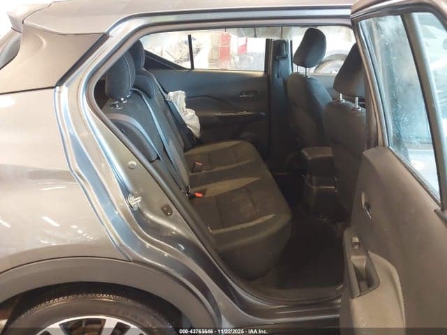 2020 NISSAN KICKS SV XTRONIC CVT 8
