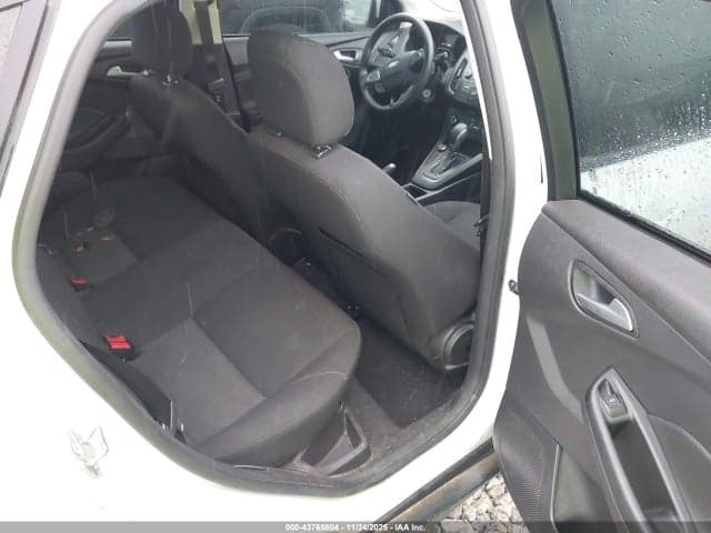 2017 FORD FOCUS SE 8