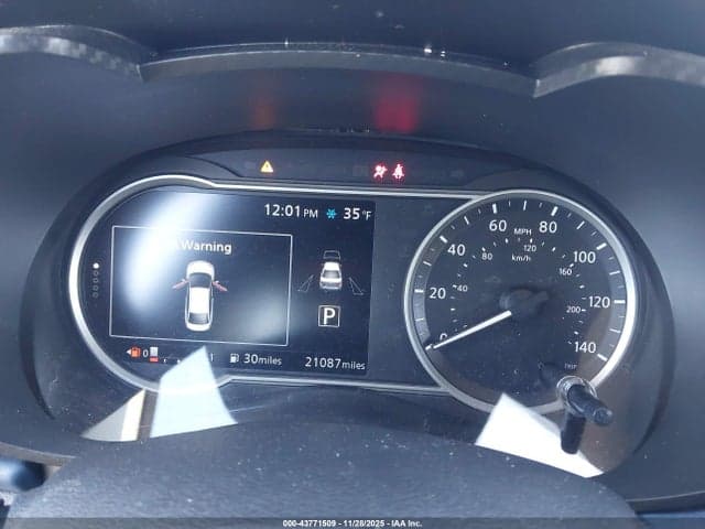 2025 NISSAN VERSA 1.6 SV 7
