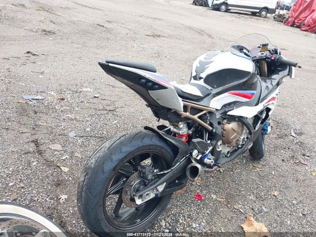 2022 BMW S 1000 RR 4