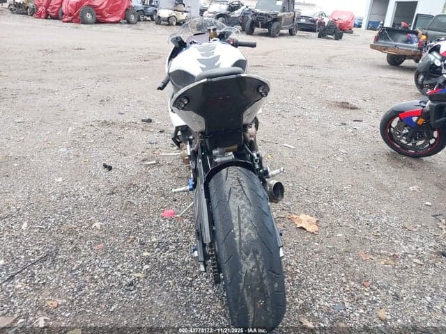 2022 BMW S 1000 RR 6