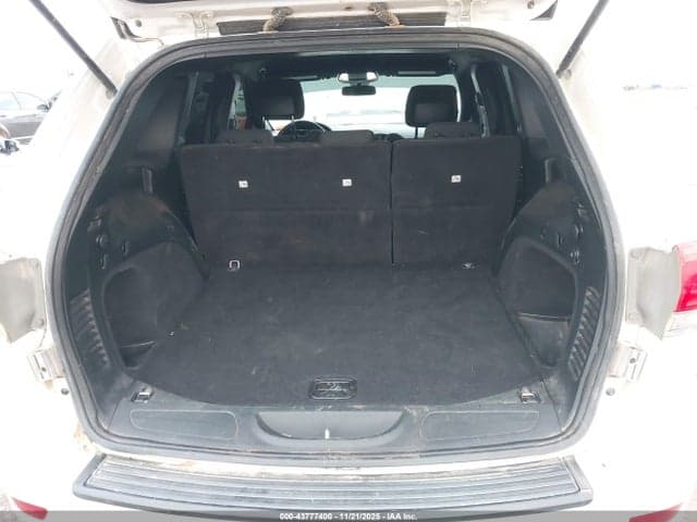 2018 JEEP GRAND CHEROKEE LAREDO E 4X2 18