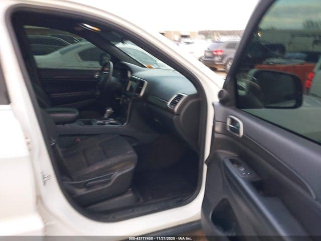 2018 JEEP GRAND CHEROKEE LAREDO E 4X2 5