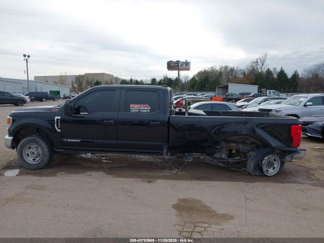 2022 FORD F-350 XL 14