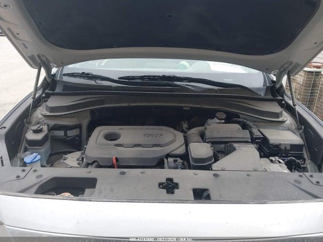 2020 HYUNDAI SANTA FE SE 10