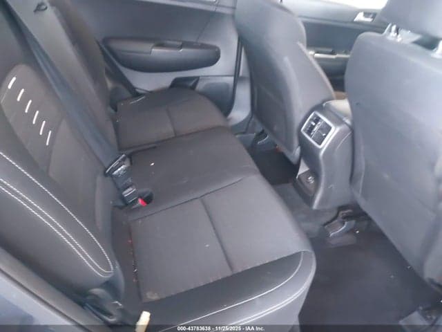 2018 KIA SPORTAGE LX 8