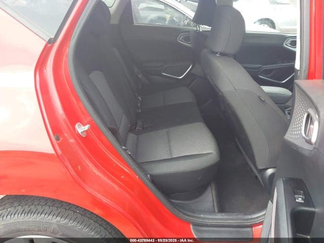 2021 KIA SOUL LX 8