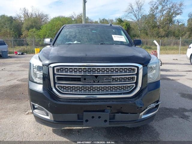 2017 GMC YUKON SLT 12