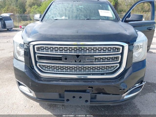 2017 GMC YUKON SLT 10