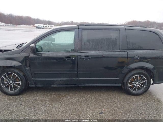2017 DODGE GRAND CARAVAN GT 14