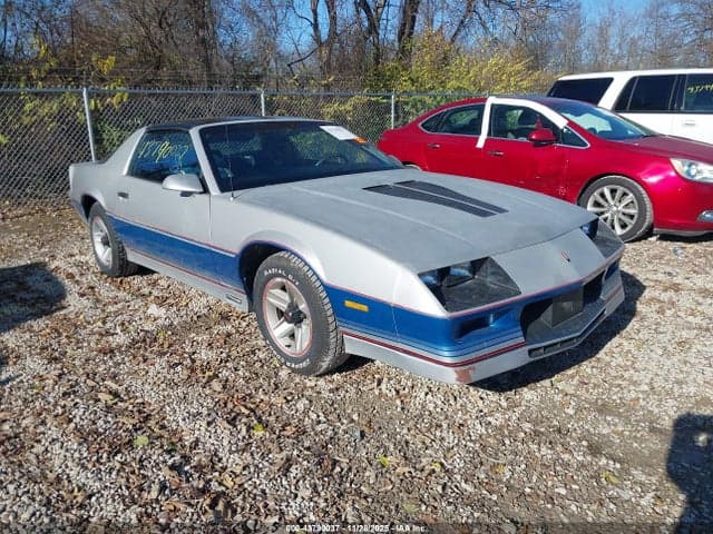 1982 CHEVROLET CAMARO
