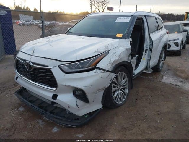 2023 TOYOTA HIGHLANDER PLATINUM 2