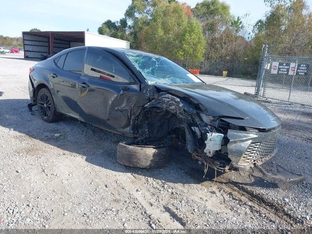 2025 TOYOTA CAMRY SE 1