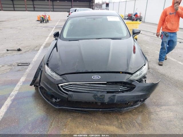 2018 FORD FUSION SE 13