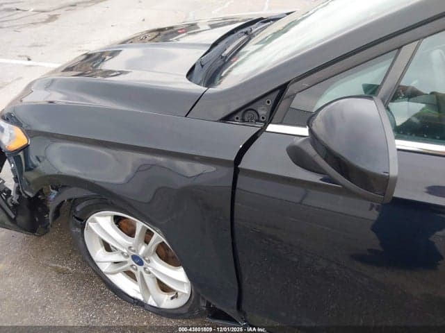 2018 FORD FUSION SE 21