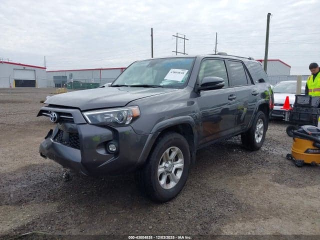 2022 TOYOTA 4RUNNER SR5 PREMIUM 2