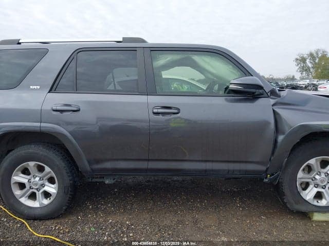 2022 TOYOTA 4RUNNER SR5 PREMIUM 13