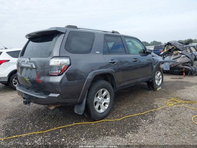 2022 TOYOTA 4RUNNER SR5 PREMIUM 4