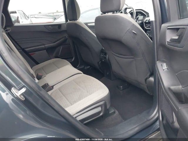 2022 FORD ESCAPE SE 8