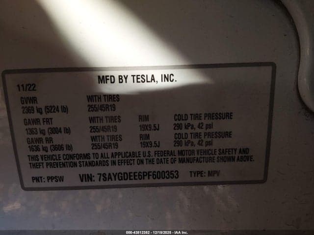 2023 TESLA MODEL Y 9