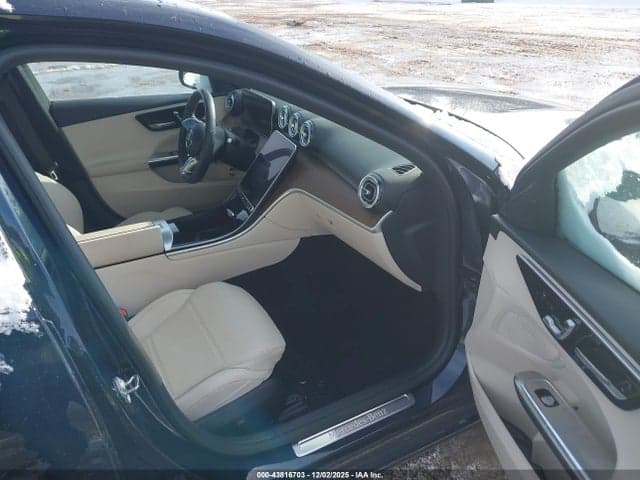 2022 MERCEDES-BENZ C 300 4MATIC 5