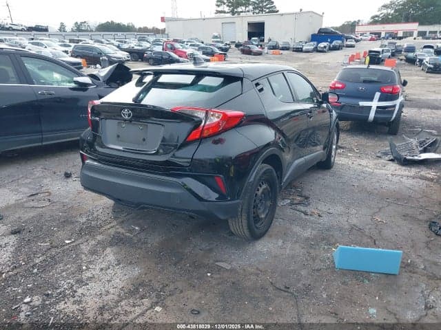 2020 TOYOTA C-HR LE 4