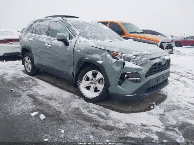 2021 TOYOTA RAV4 HYBRID XLE
