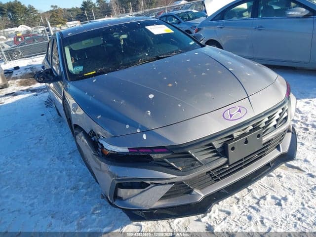 2025 HYUNDAI ELANTRA SE 6