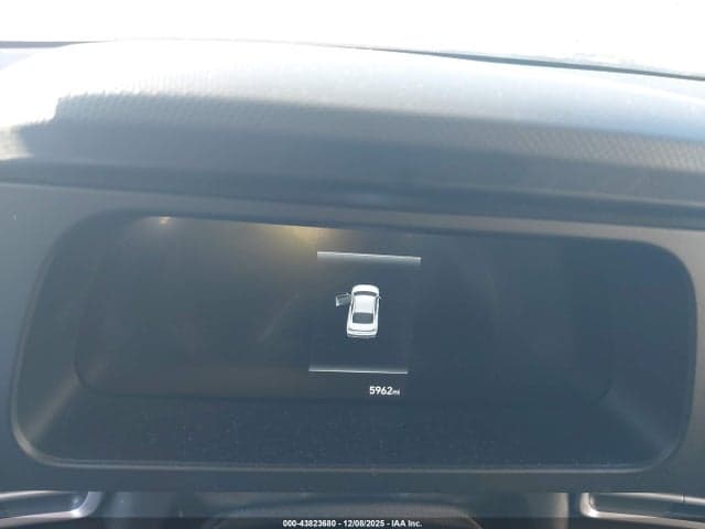 2025 HYUNDAI ELANTRA SE 7