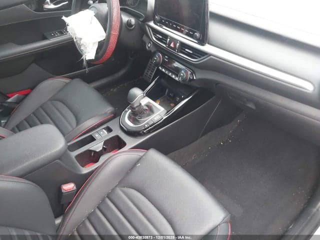 2024 KIA FORTE GT 5