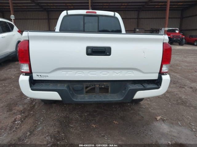 2017 TOYOTA TACOMA SR 17
