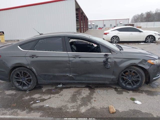 2018 FORD FUSION SE 13
