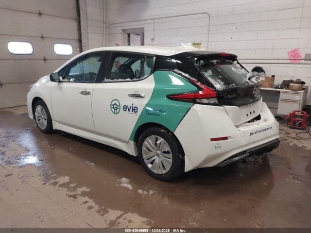 2023 NISSAN LEAF S 40 KWH 3