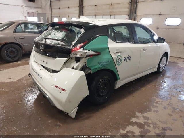 2023 NISSAN LEAF S 40 KWH 4