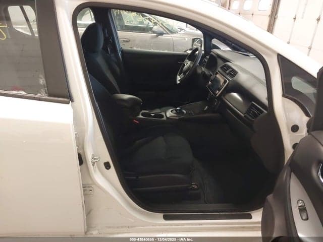 2023 NISSAN LEAF S 40 KWH 5
