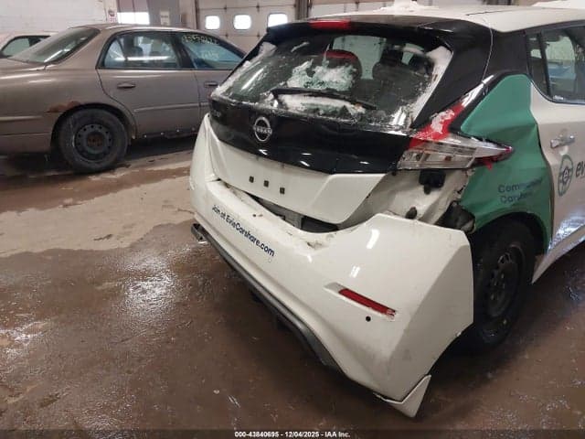 2023 NISSAN LEAF S 40 KWH 6