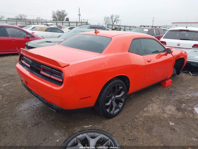 2019 DODGE CHALLENGER SXT 4