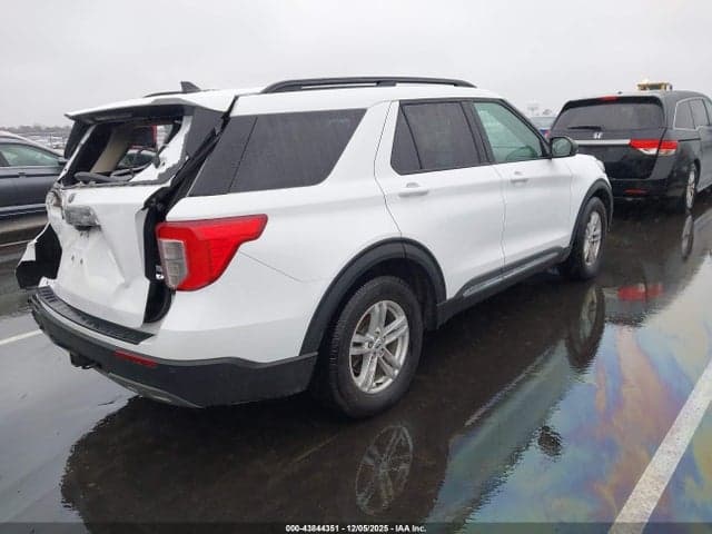 2023 FORD EXPLORER XLT 4