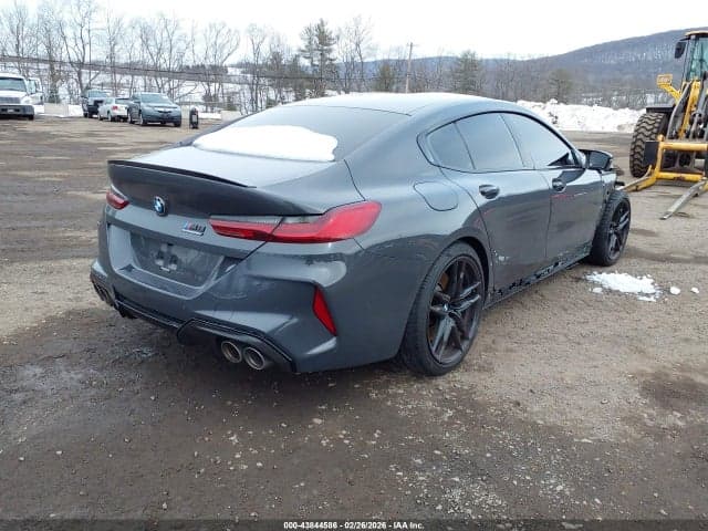 2021 BMW M8 GRAN COUPE 4