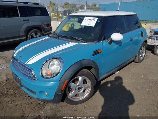2009 MINI COOPER 2