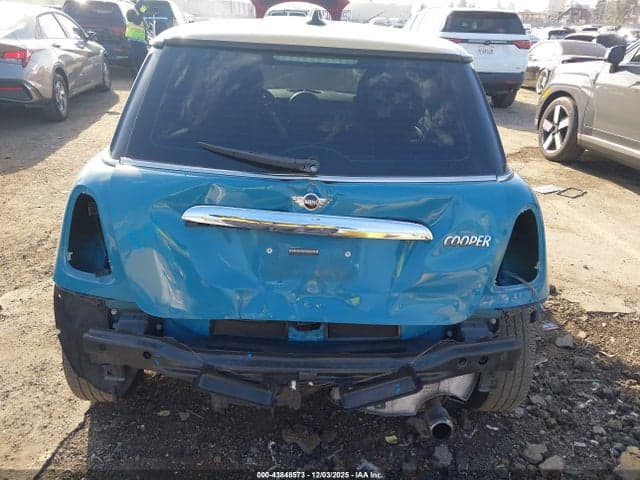 2009 MINI COOPER 6