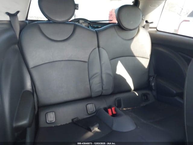 2009 MINI COOPER 8