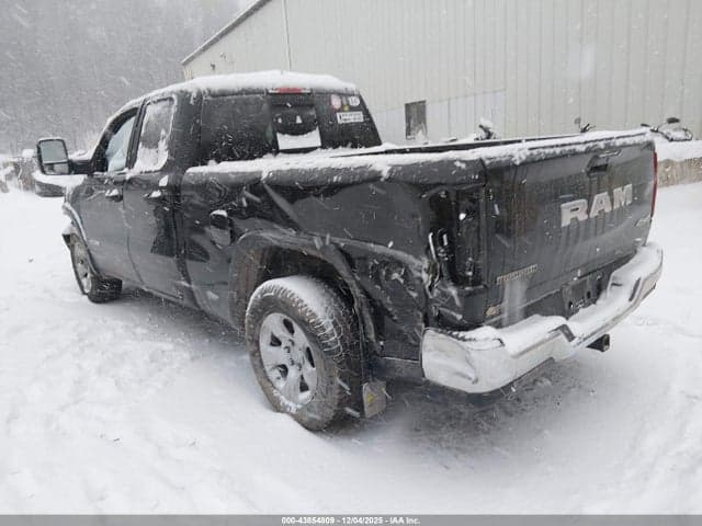 2025 RAM 1500 BIG HORN CREW CAB 4X4 6'4 BOX 3