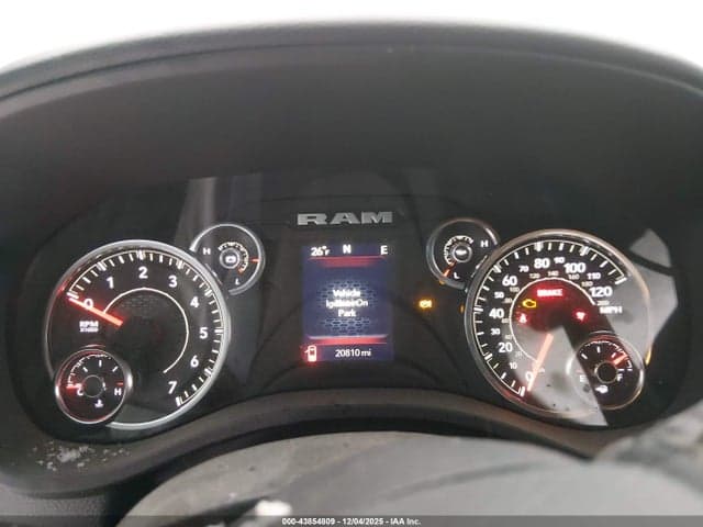 2025 RAM 1500 BIG HORN CREW CAB 4X4 6'4 BOX 7