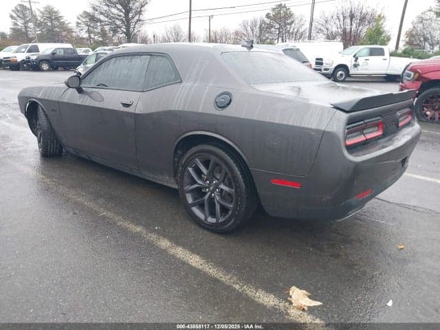 2023 DODGE CHALLENGER R/T 3