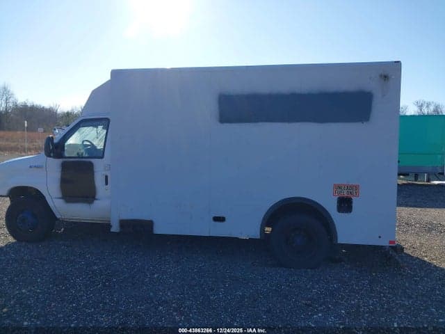 2017 FORD E-450 CUTAWAY 14