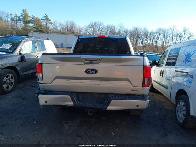 2018 FORD F-150 LARIAT 16