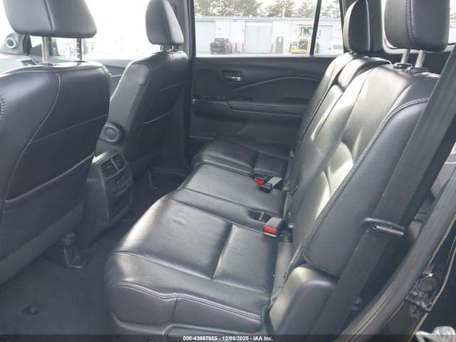 2017 HONDA PILOT EX-L 8