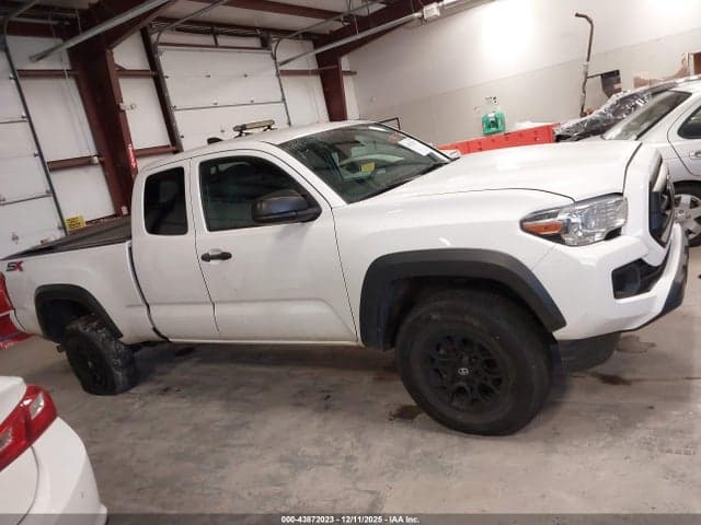 2022 TOYOTA TACOMA SR 13