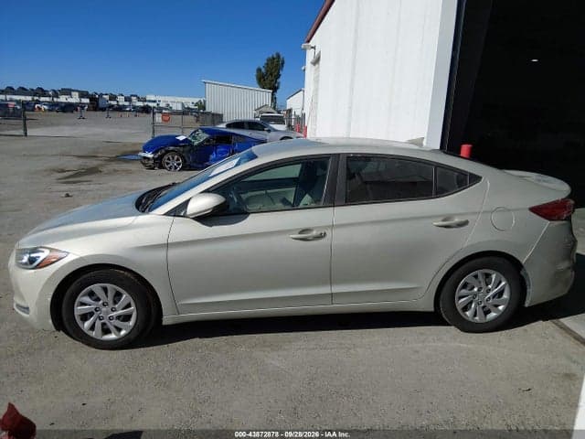 2017 HYUNDAI ELANTRA SE 14